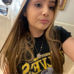 Meet your Posher, Itzel